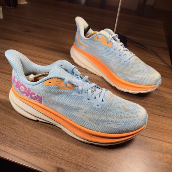 HOKA ONE ONE CLIFTON 9 - Women’s Running Shoes - SIZE 12B - Picture 1 of 9